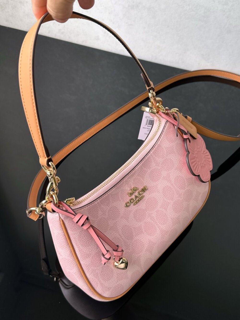 🌸Coach Pink Signature Shoulder Bag With Tea Rose Charm Crossbody Strap - Picture 2 of 10
